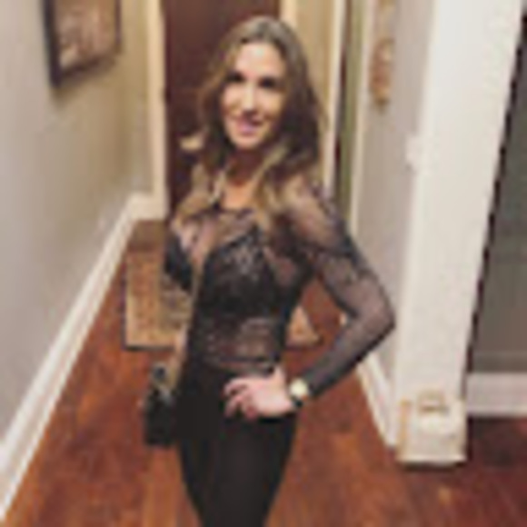 Meet your Posher, Daina - Picture 1 of 1